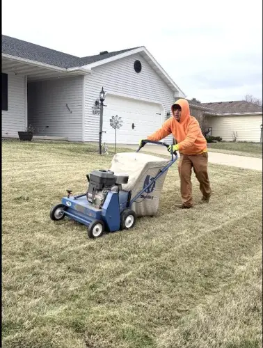 team_06_dethatch_worker.jpg