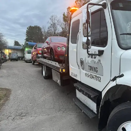 Emergency Roadside Assistance in Antioch, TN.jpg