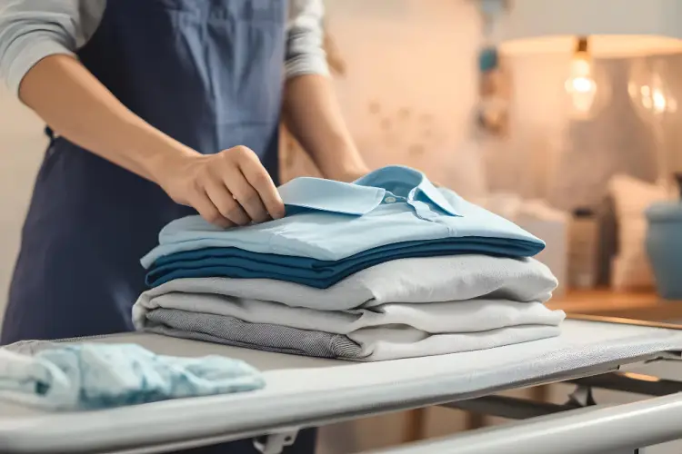 folded-clean-laundry-ironing-service.jpg
