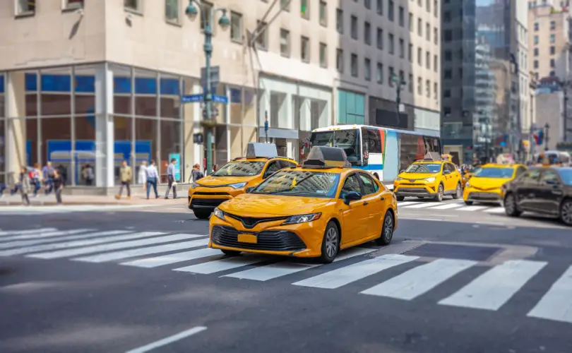 yellow-taxis-in-midtown-manhattan.jpg