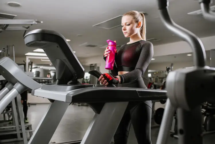 woman-treadmill-workout.jpg