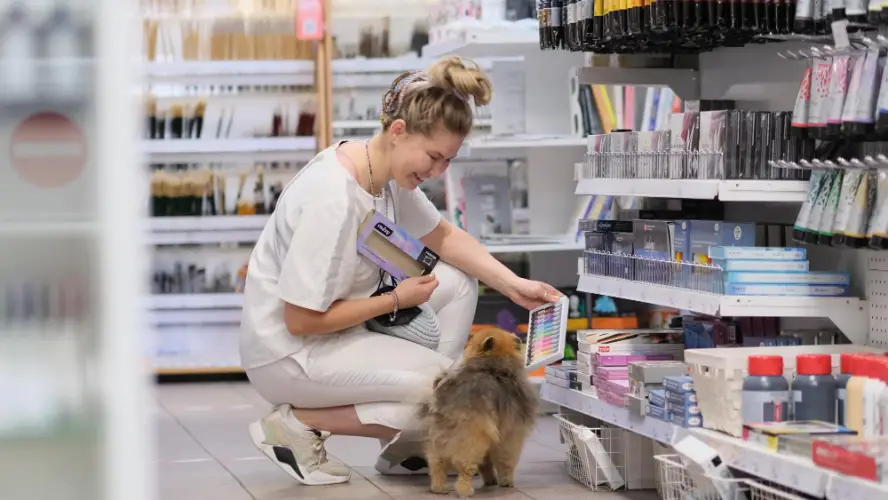 pet-store-shopping-with-dog.jpg