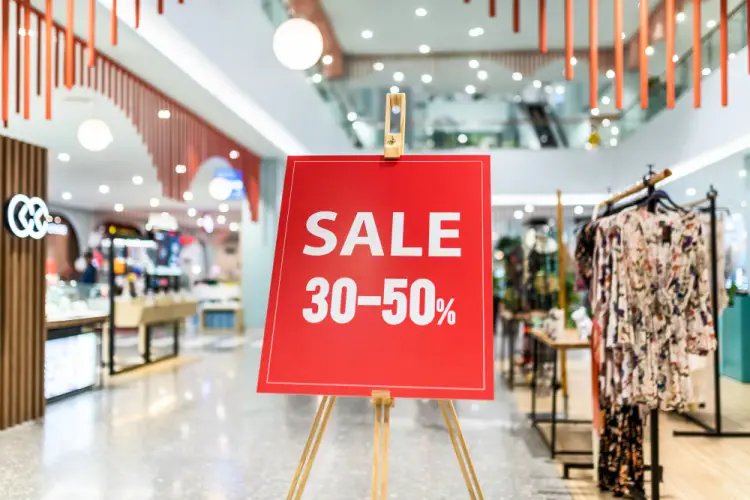 sale-discount-sign-mall.jpg