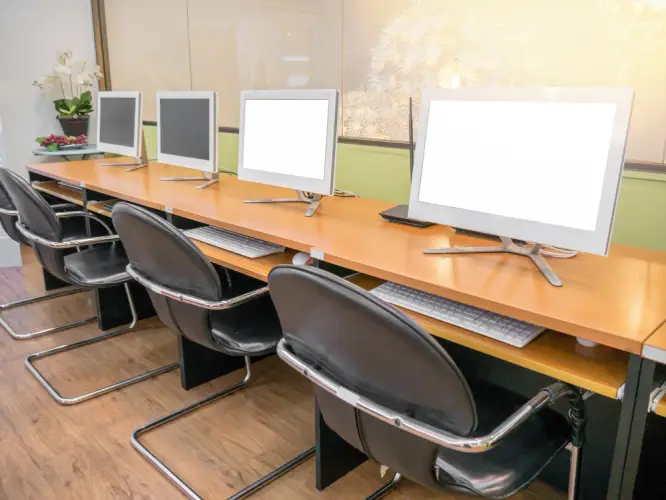 modern-public-computer-lab-workspace.jpg