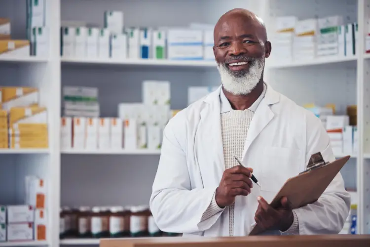 pharmacist-with-clipboard.jpg