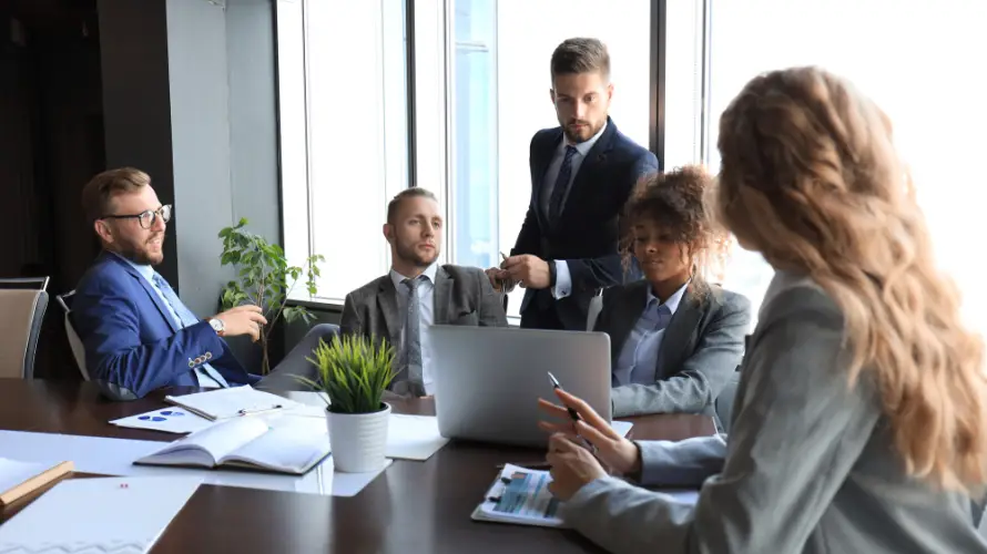 business-team-meeting-in-modern-office.jpg
