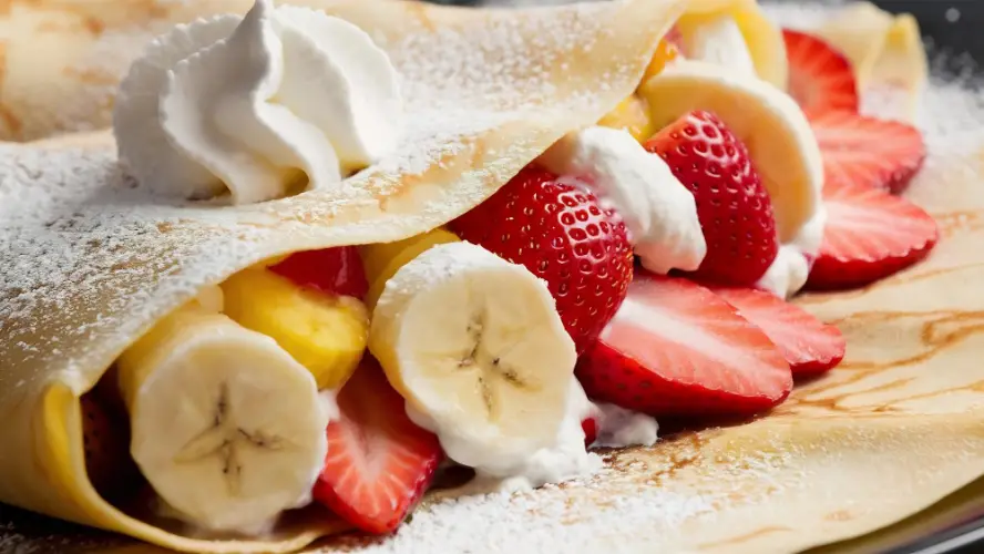 strawberry-banana-cream-crepe.jpg