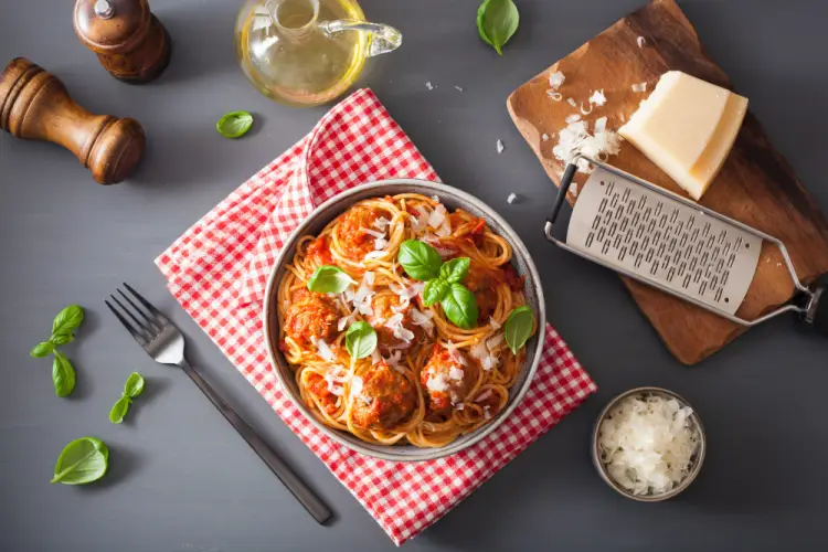 spaghetti_meatballs_cheese_grater_redundant_2.jpg