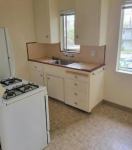 Available for Rent: One-bedroom apartment in a 6-plex - photo 4 / 4