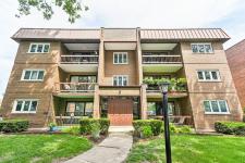 Rare Value Opportunity in Desirable Oak Lawn Community - Homes for Sale listing in Chicago