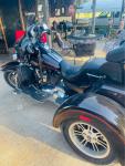 2011 Harley Tri Glide Ultra Classic - 26,500 Miles - $22,000 - photo 3 / 4