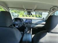 2024 Nissan Altima 2.5 SV Sedan 4D - photo 2 / 6