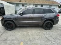 2017 Jeep Grand Cherokee Overland Sport Utility 4D - photo 3 / 6