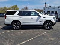 2025 GMC Yukon AT4 4dr SUV 4WD (5.3L 8cyl 10A) - photo 3 / 6